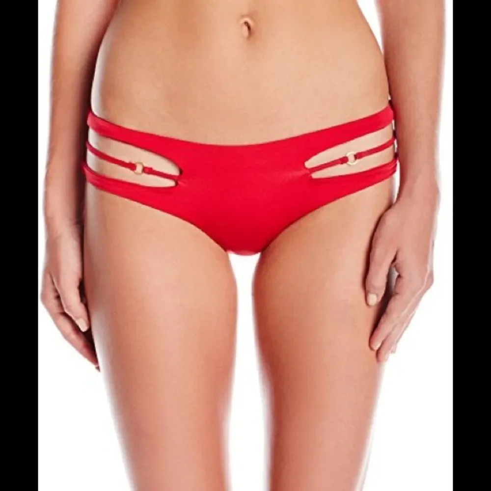 Beach Bunny Basics Cut Out Skimpy Bikini Bottom nwt - Picture 3 of 7